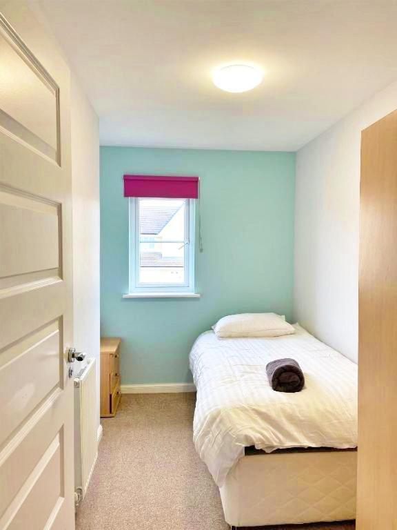 Villa 3 Bed House With Parking Near Airport EDI Exterior foto
